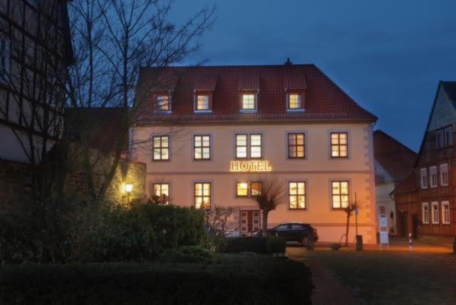 Hotel Am Markt Oebisfelde Ngoại thất bức ảnh